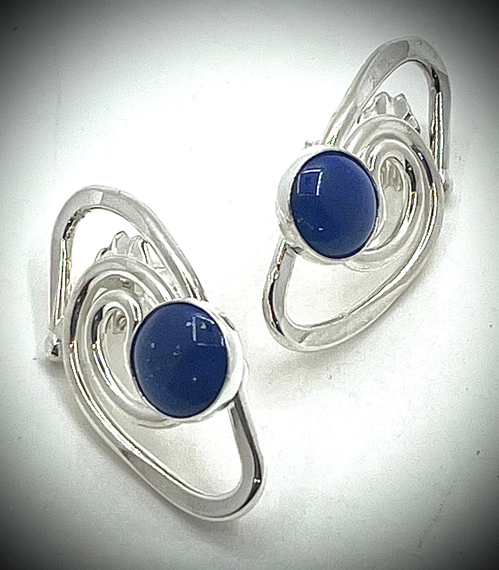 Sterling Classic Link Earrings with Lapis