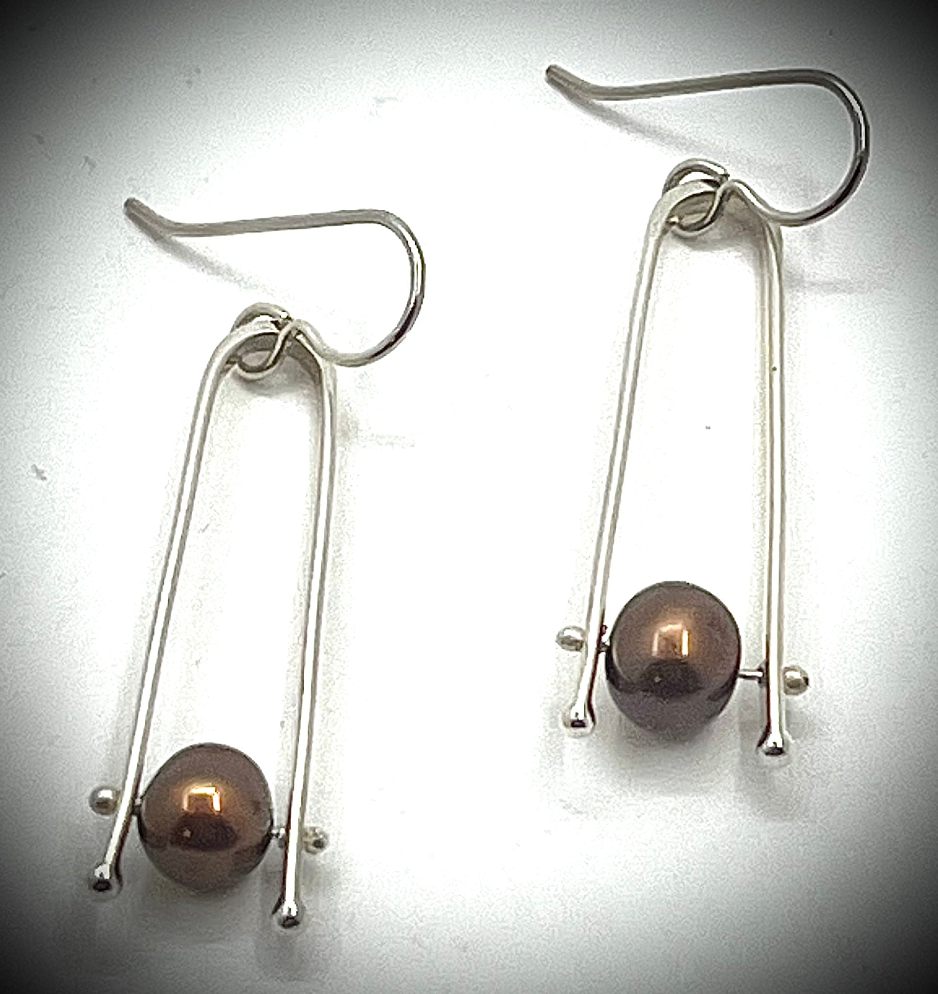 Short Tic Toc Earrings with Pearls