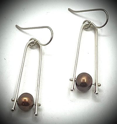 Short Tic Toc Earrings with Pearls