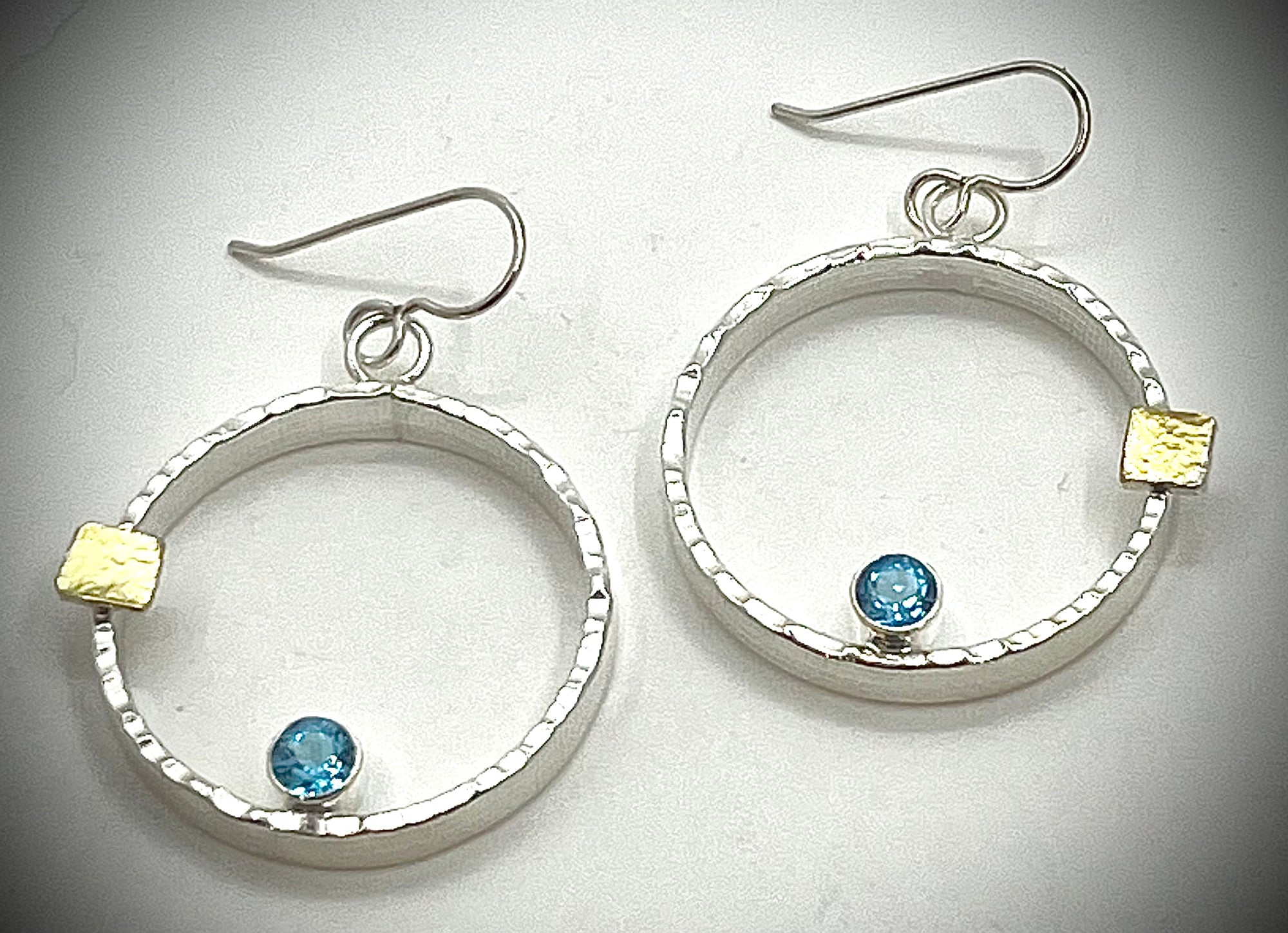 Silver and 18k Mars earrings with Gemstones