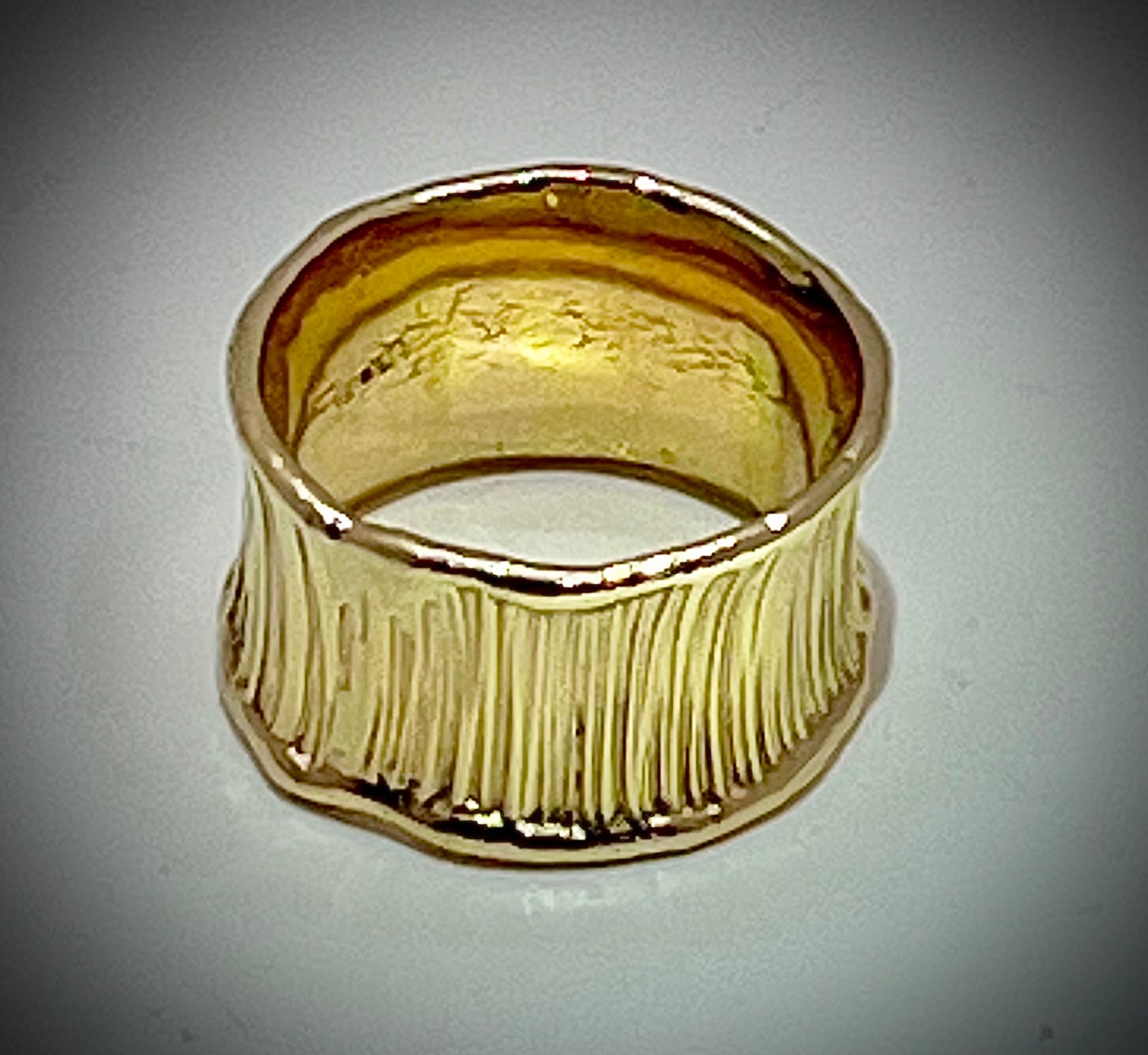 14k Deckled Boiler Chip Ring