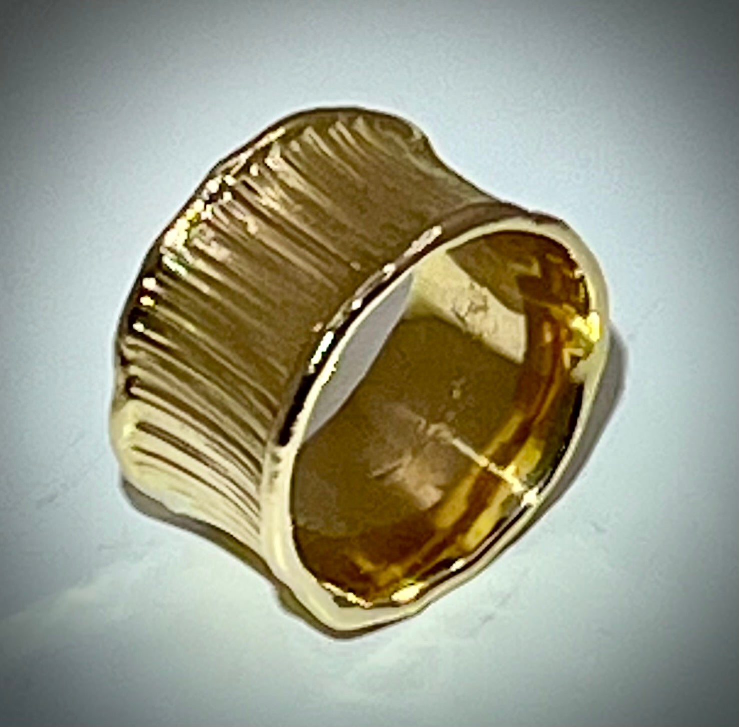 14k Deckled Boiler Chip Ring