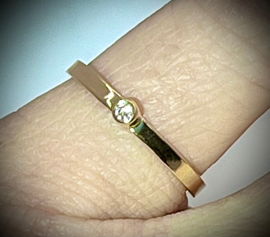 14k Sweetheart Ring with Diamond