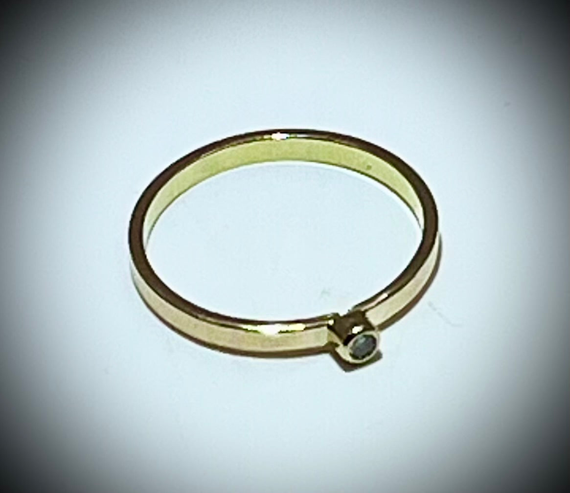 14k Sweetheart Ring with Diamond