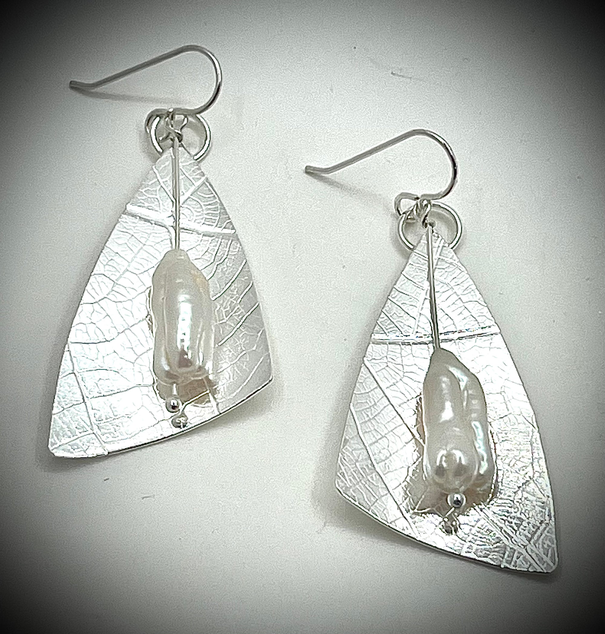 DragonFly Earrings with White Pearls