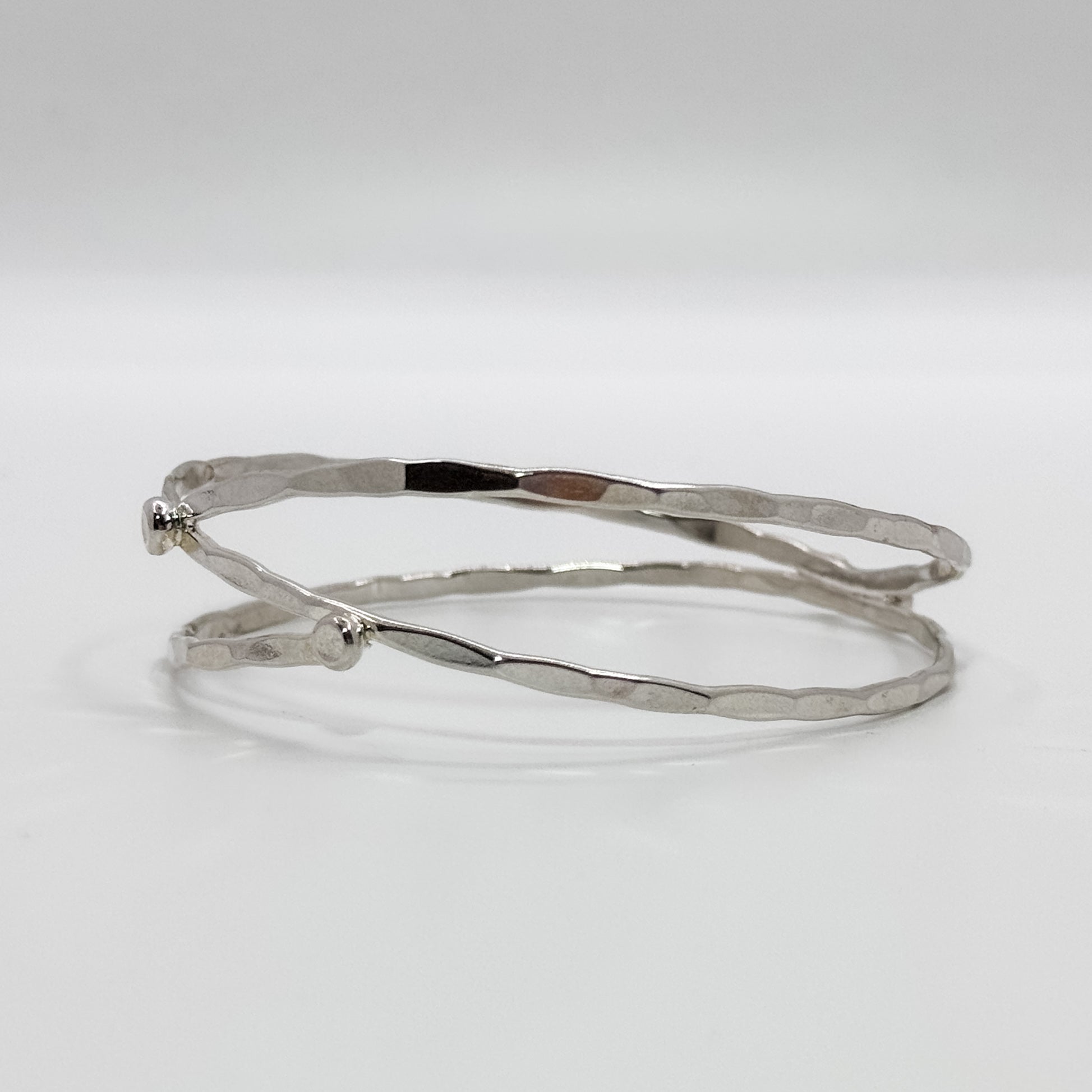 Sticks and stones bangle Faceted Hammer Texture