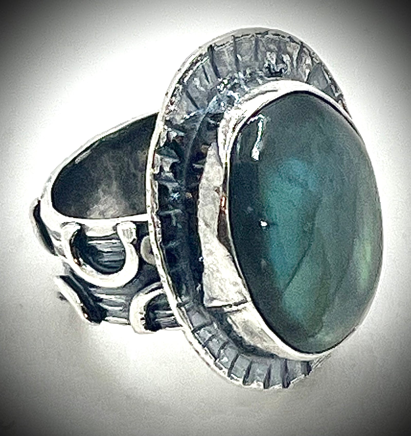 Oval Labradorite Ring