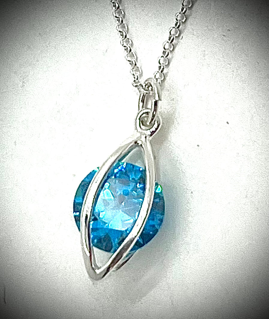 Light Cage Necklace with Aquamarine