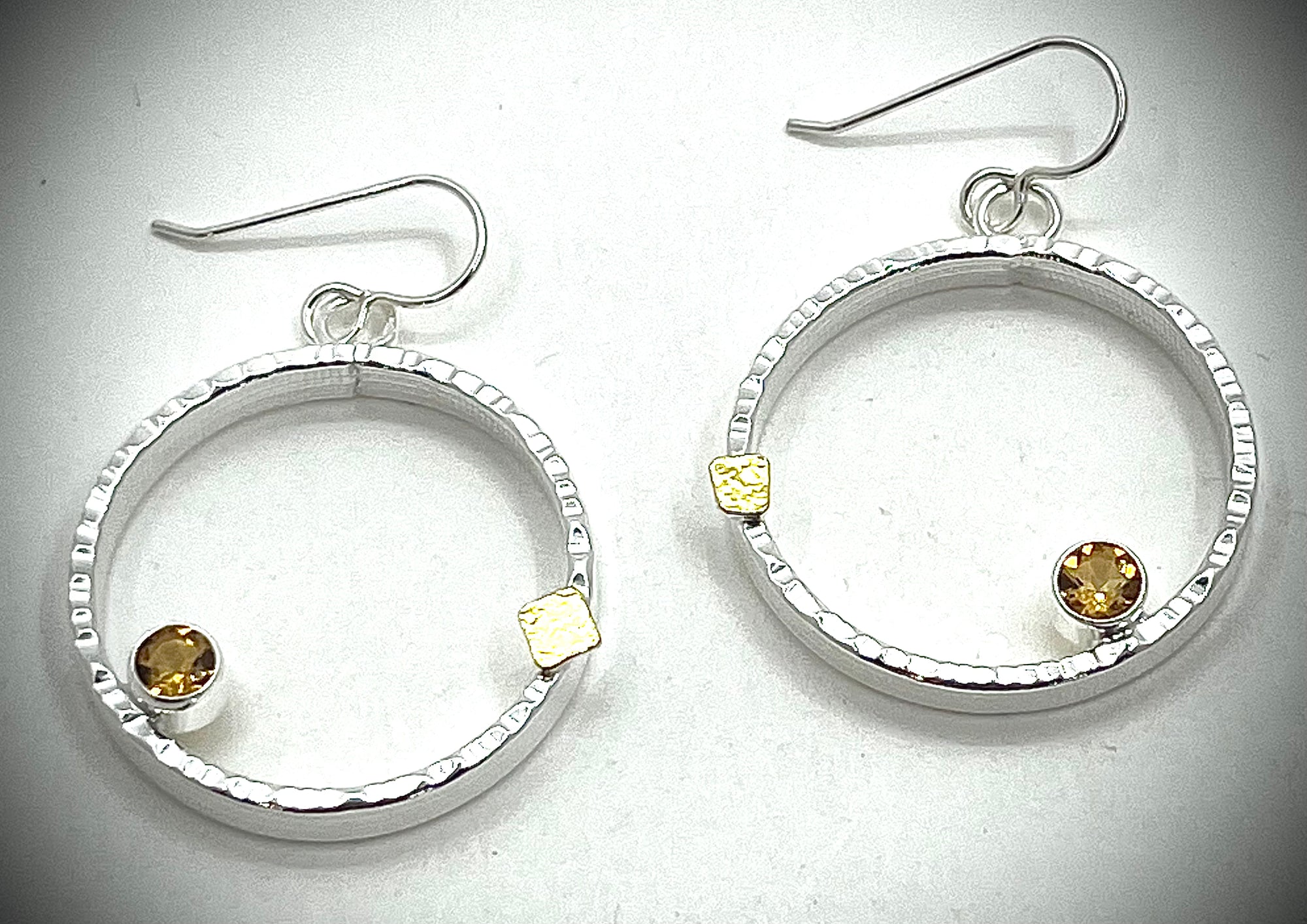 Silver and 18k Mars earrings with Gemstones