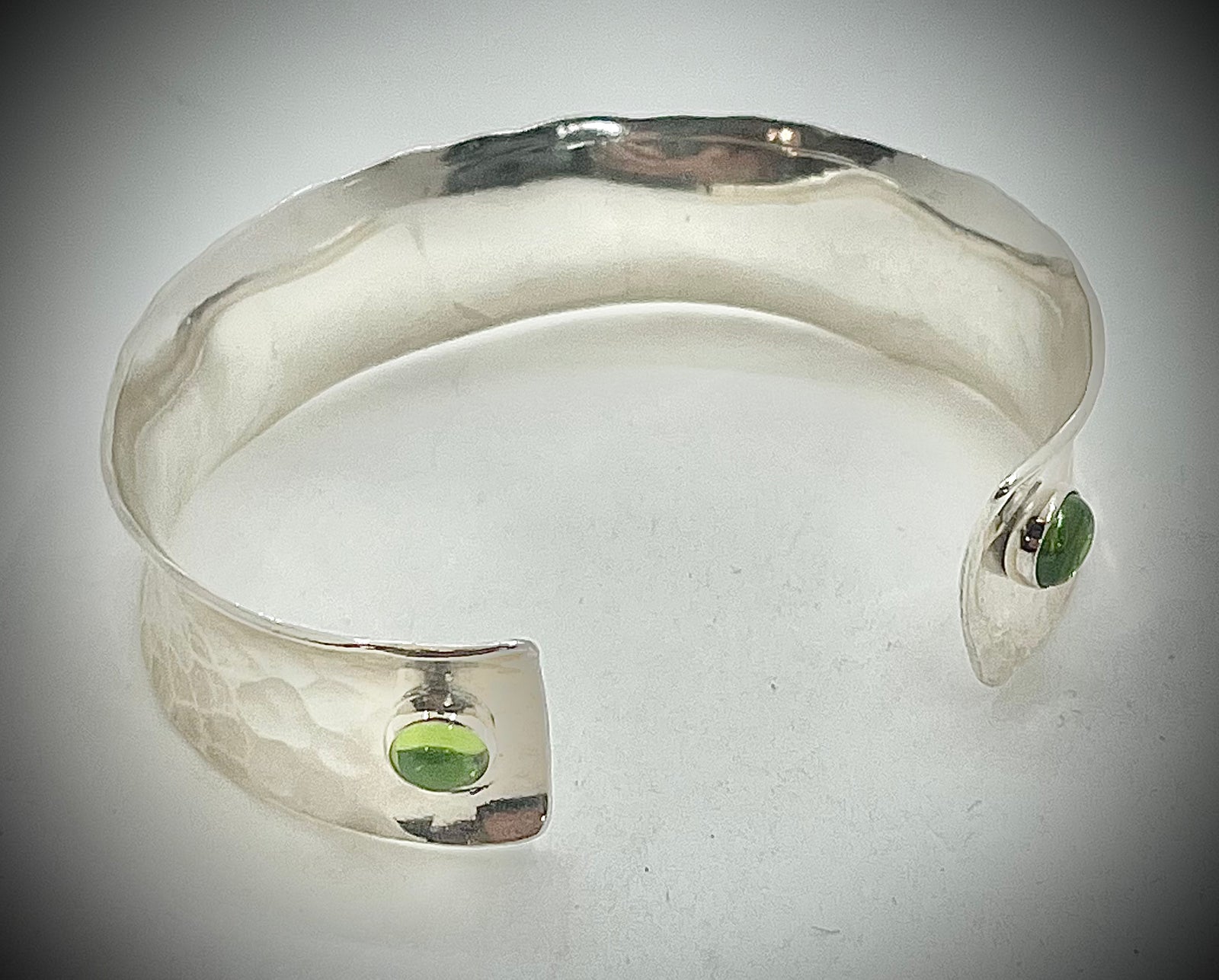 Anticlastic Cuff with Peridot