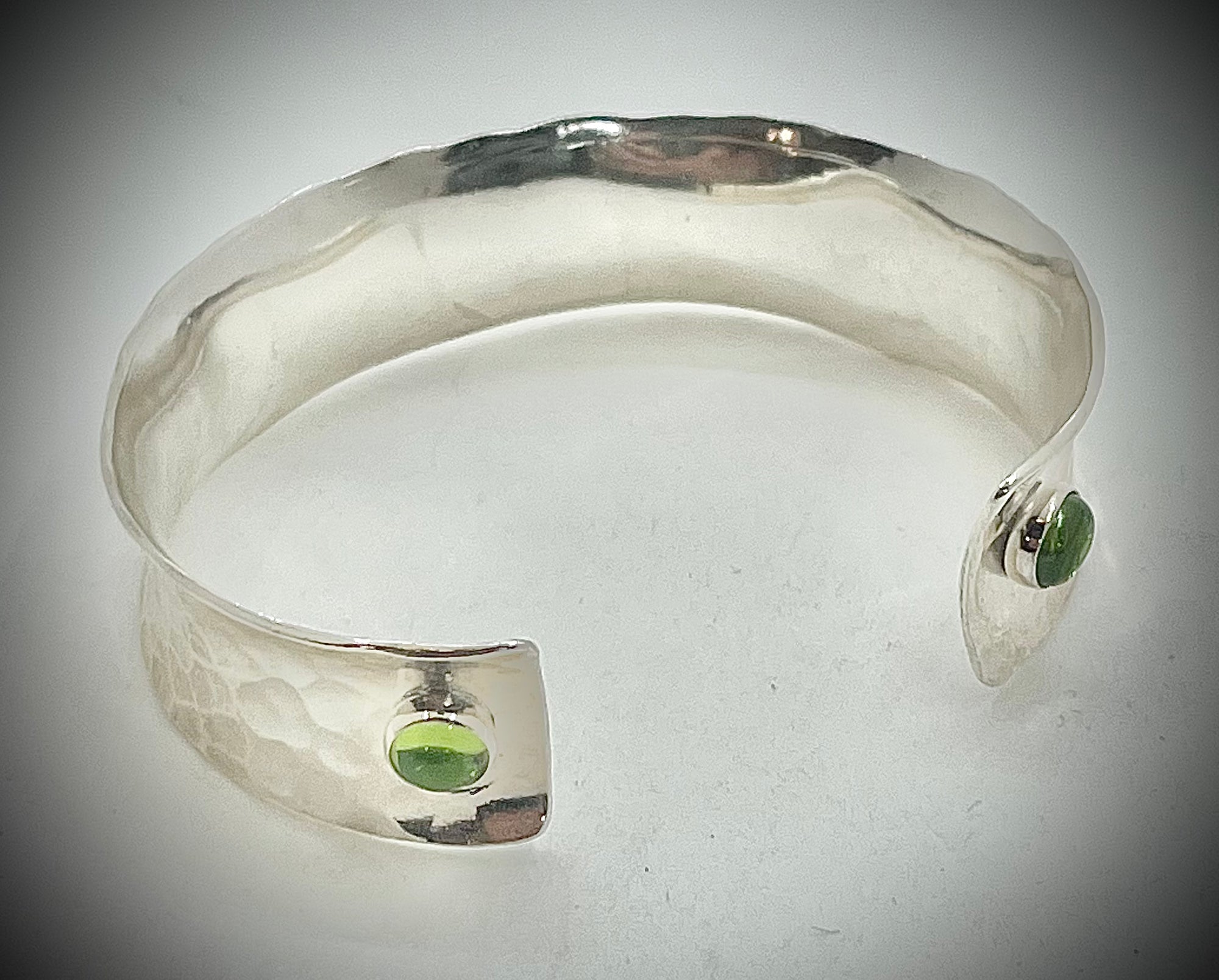 Anticlastic Cuff with Peridot