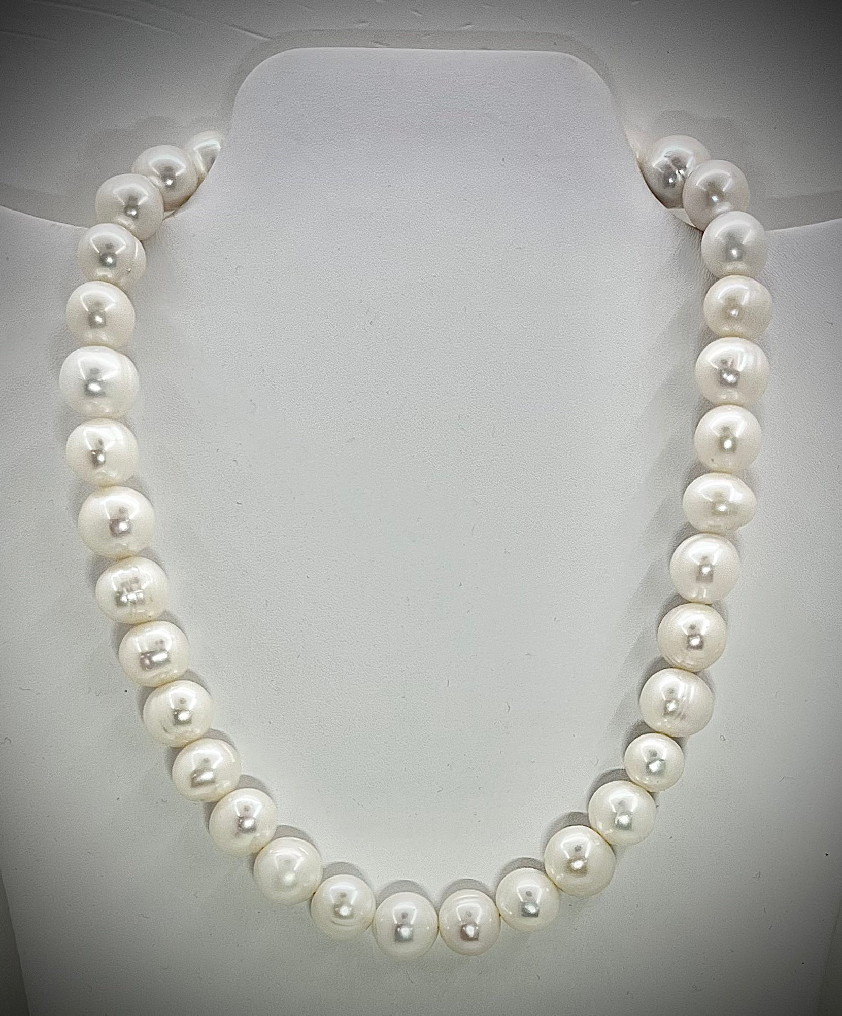 White Pearl Necklace
