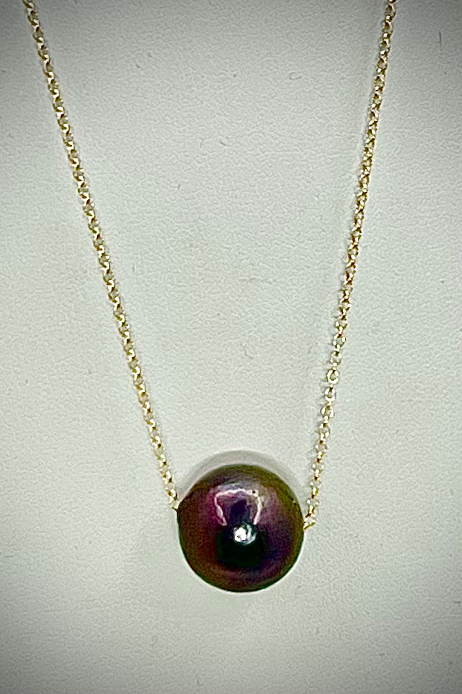 Single Large Peackock Pearl Necklace