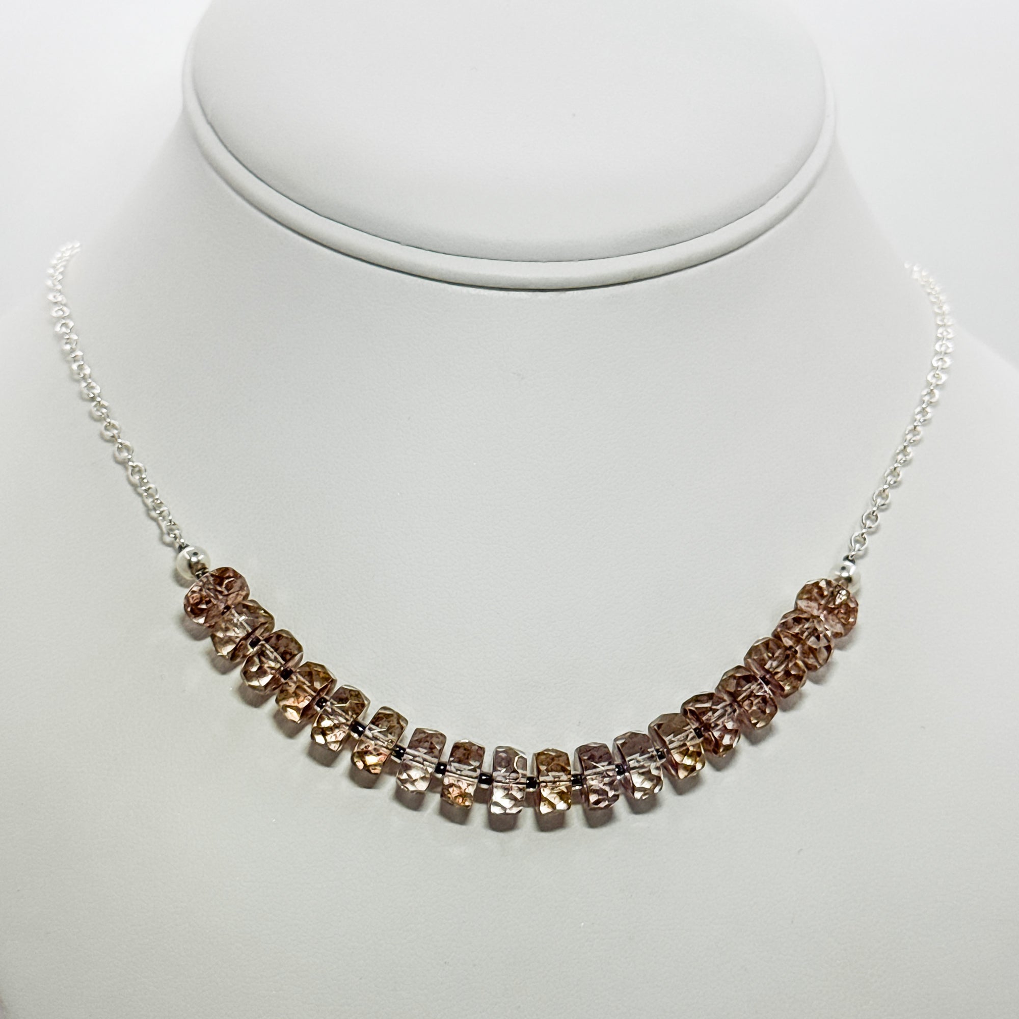 Bullseye blush quartz necklace