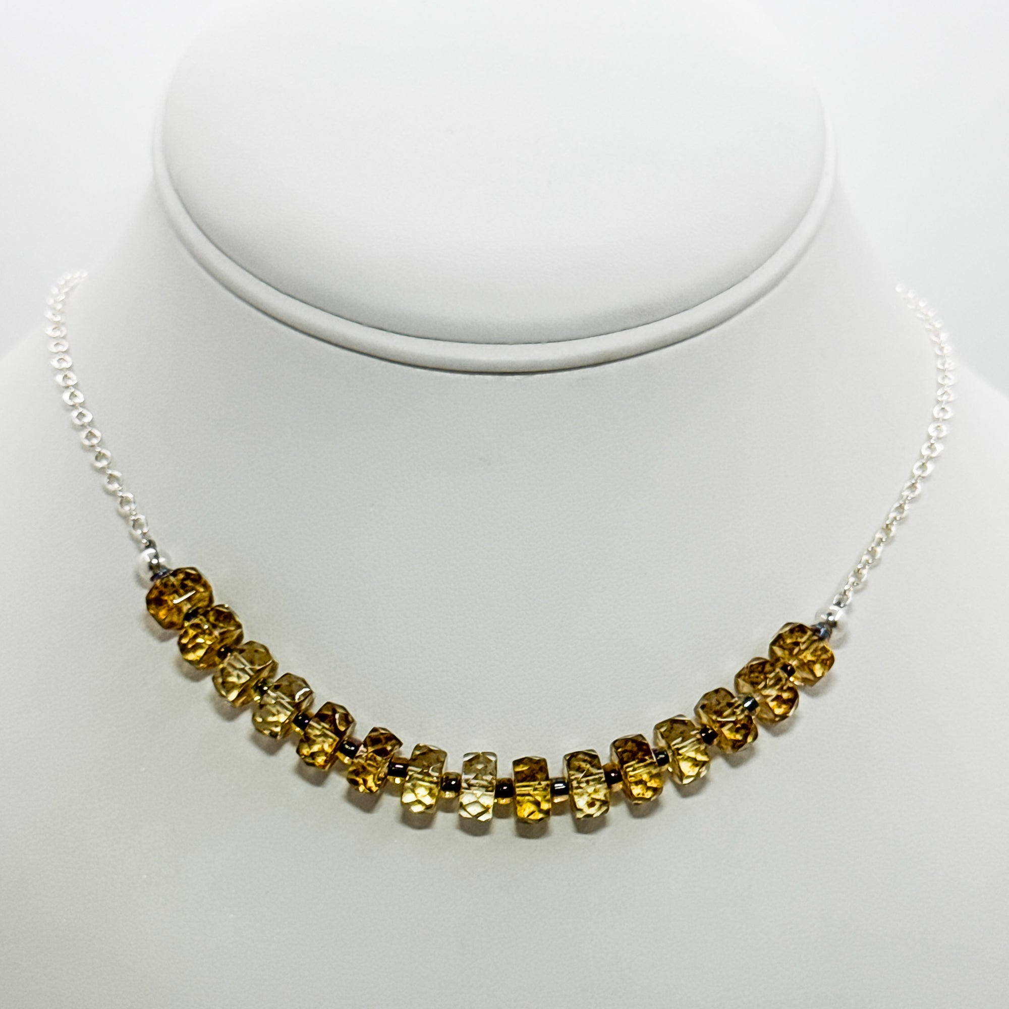 Bullseye amber quartz necklace