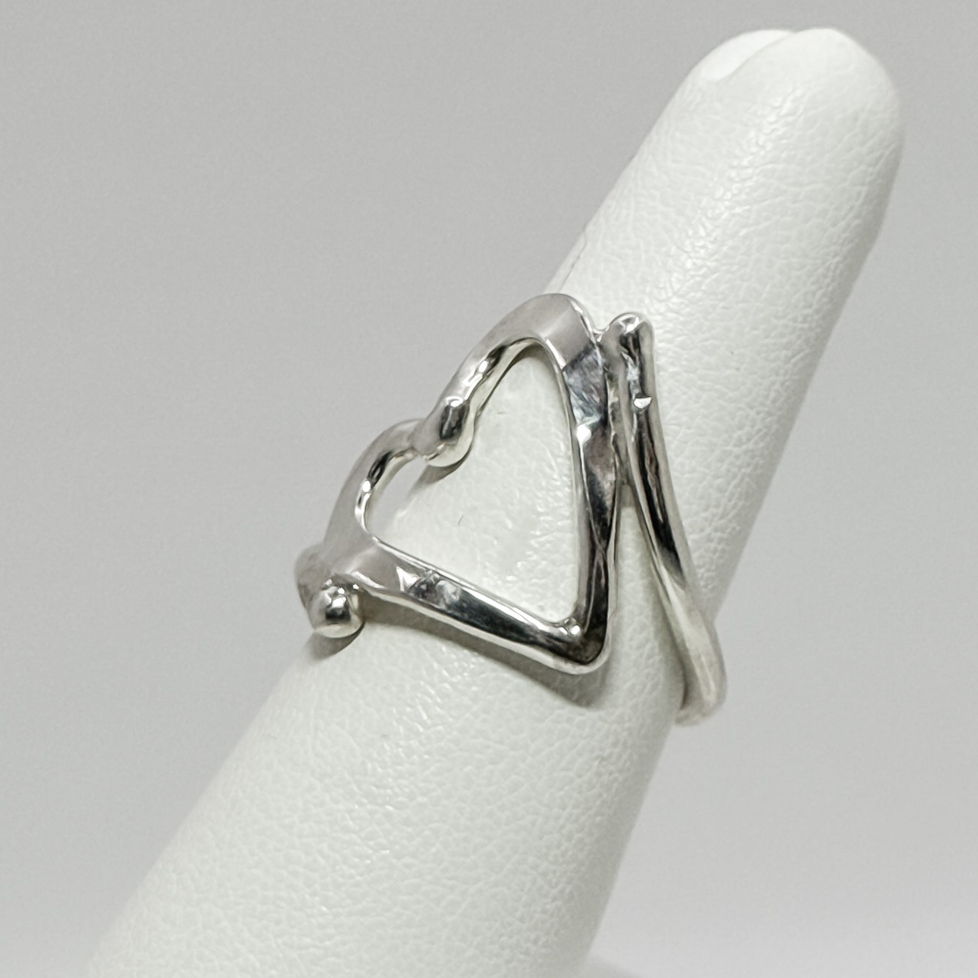 Hammered heart ring