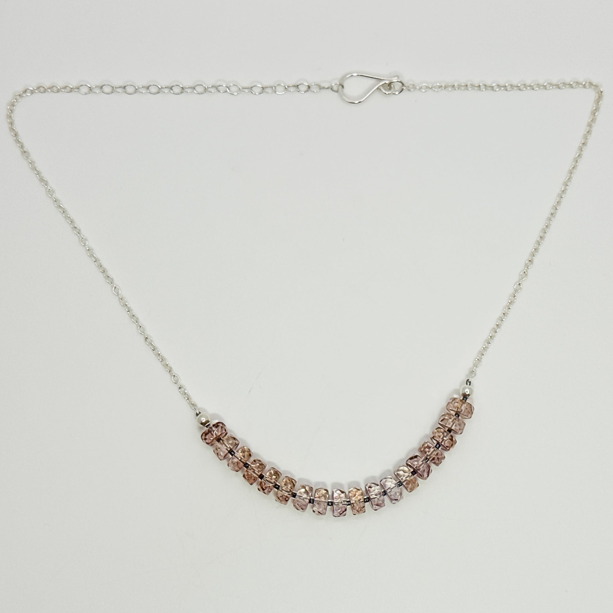 Bullseye blush quartz necklace