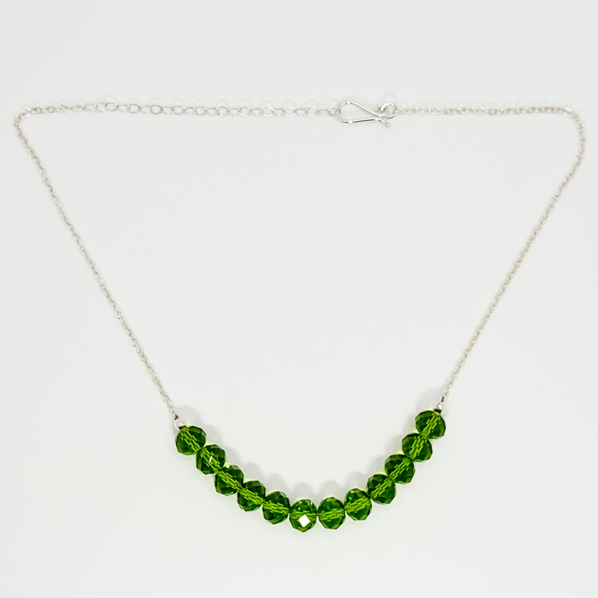 Bullseye peridot quartz necklace