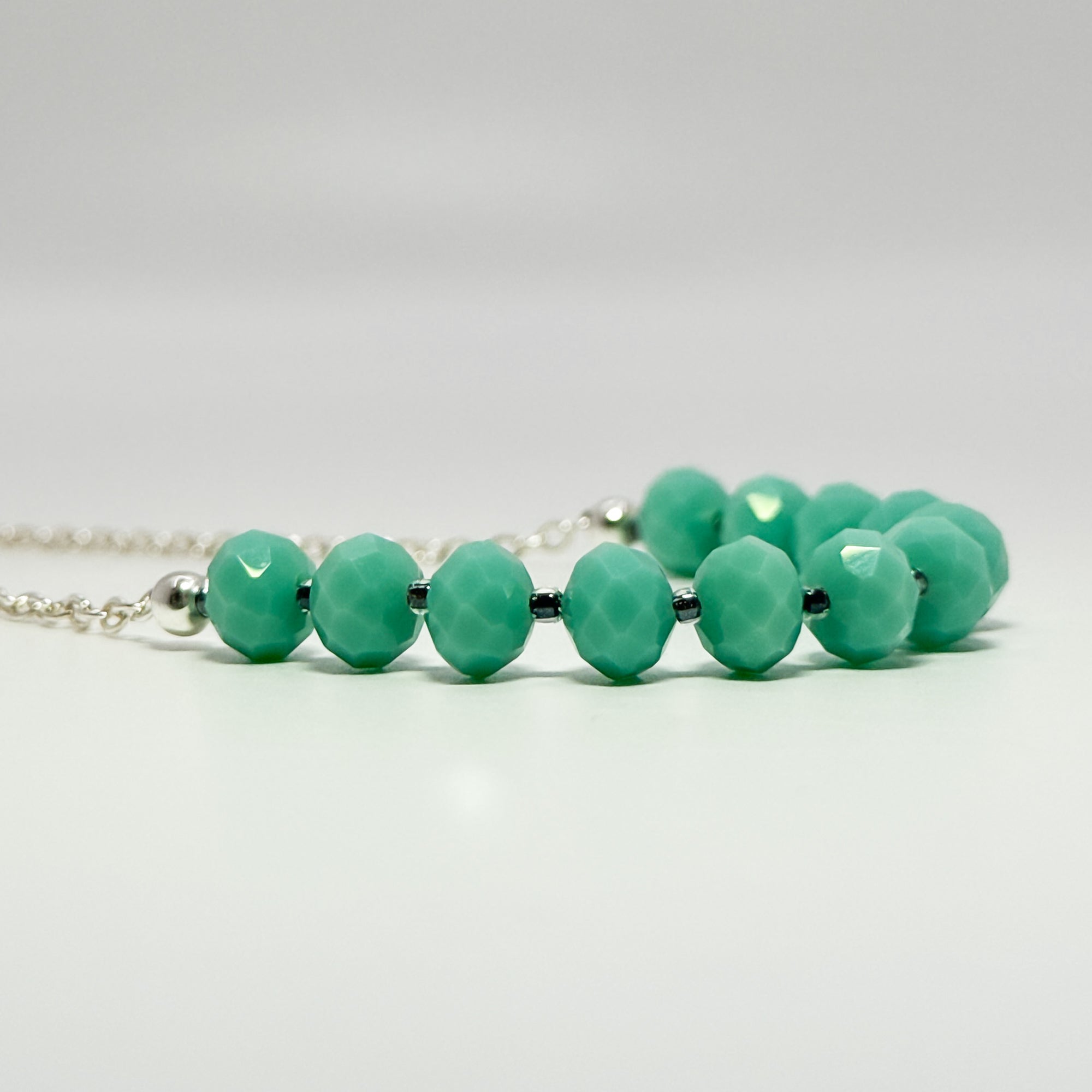 Bullseye turquoise colored beads necklace