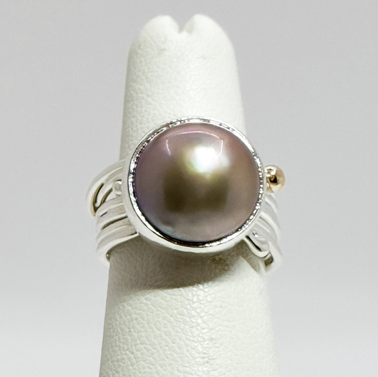 Lavender Rose Mabe pearl Random Theory band