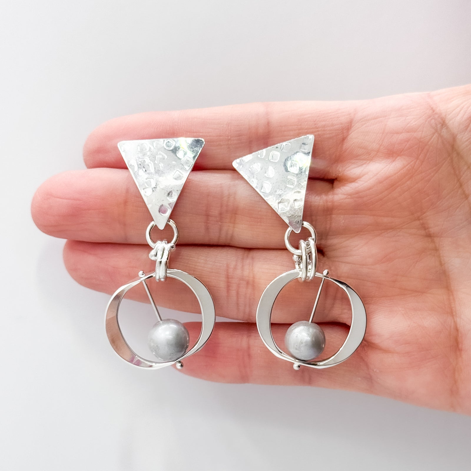 Original Naught Earrings with gray pearl