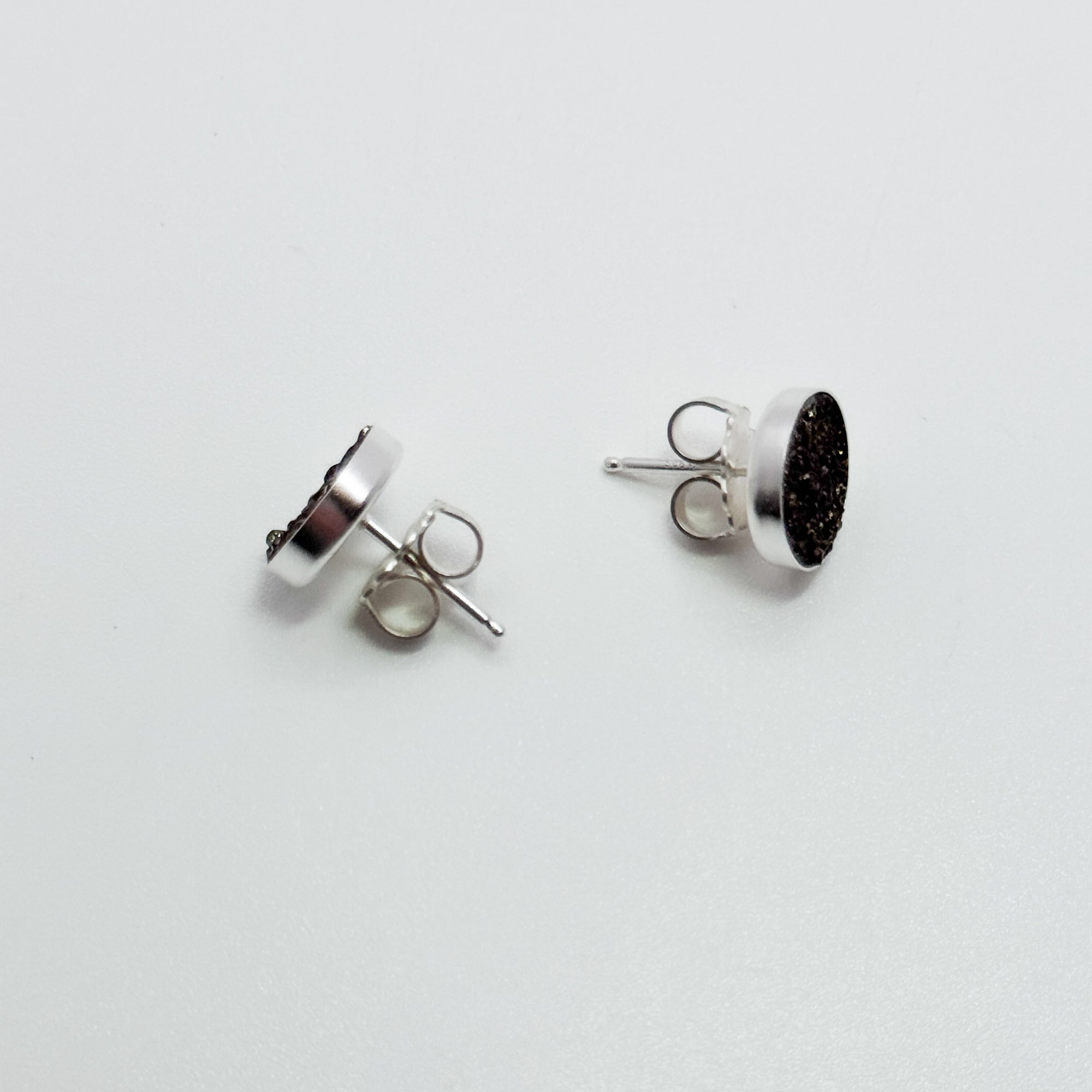 Round 10mm dark gold druzy studs