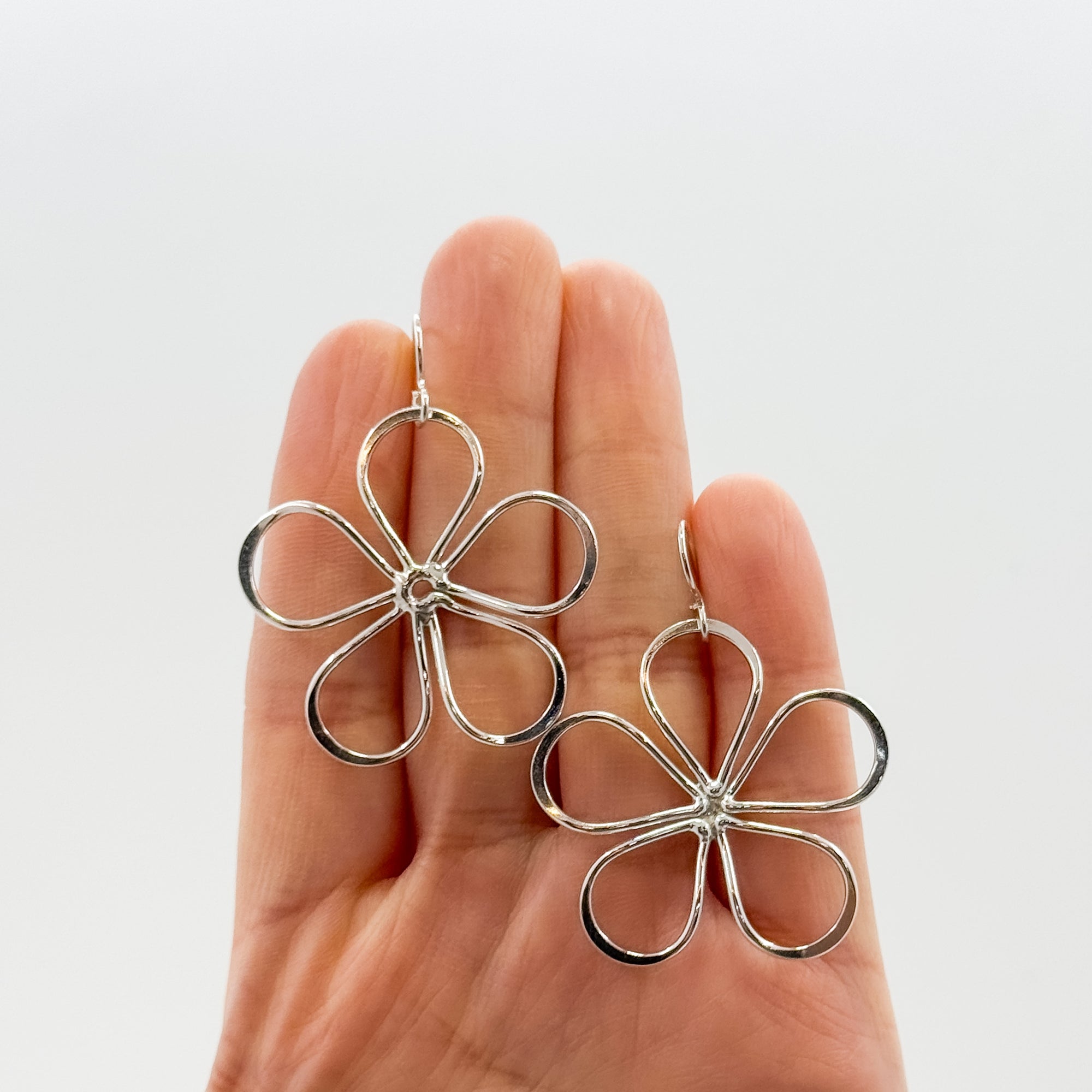 Flower power earrings