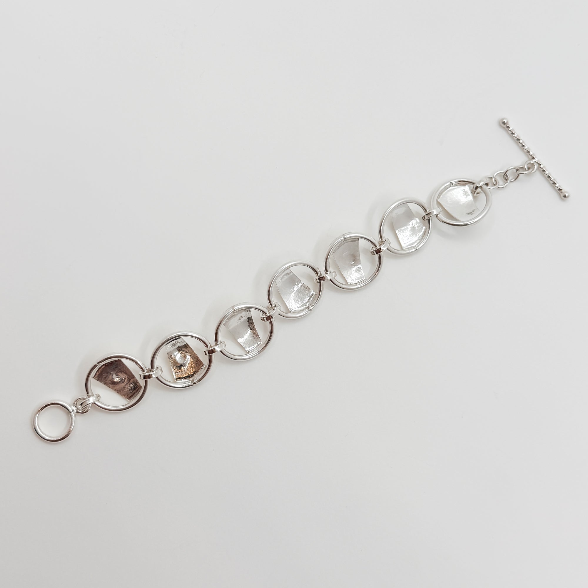 Lawa Round bracelet with stones