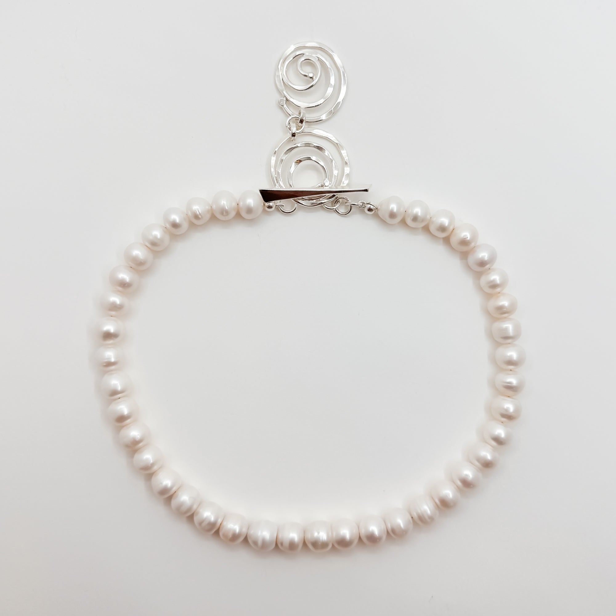 White Pearl Double Swirl necklace