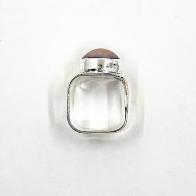 over top view of size 9.5 Sterling & 24k Crotch Hugger Ring with Gray Pink Mabe Pearl by Judie Raiford