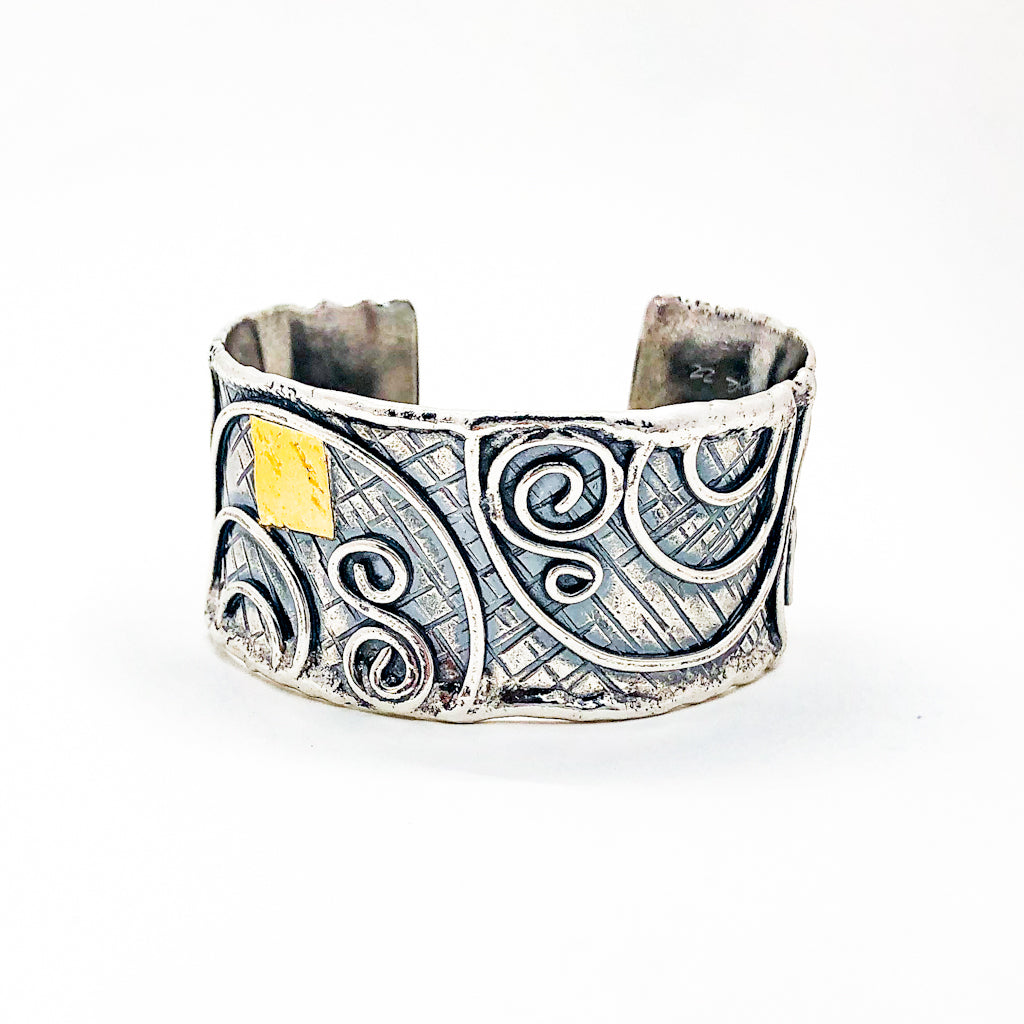 Amalgamate Cuff with Swirl Circles