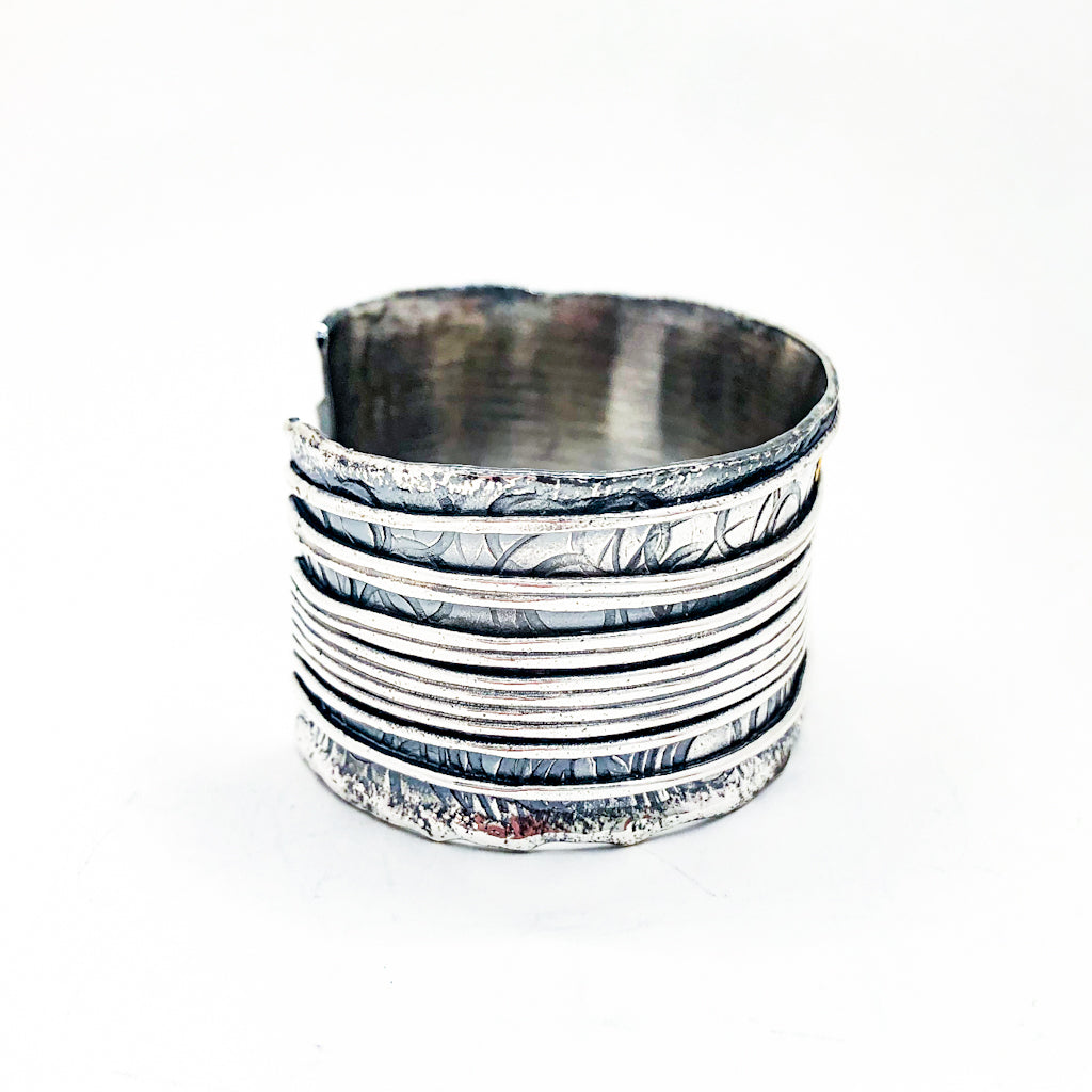 Amalgamate Cuff with Straight Lines